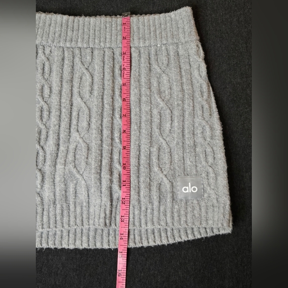 37. Alo Yoga | Cable Knit Winter Bliss Mini Skirt – Heather Grey – Size Small - Picture 12 of 12